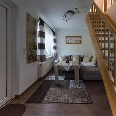 Weide - Gemutliches Ferienhaus Am Anger In Kloster, Insel Hiddensee Apartment *